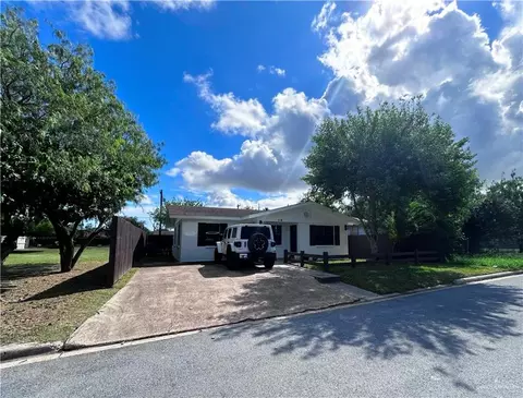 314 E Adams St, Port Isabel, TX 78578