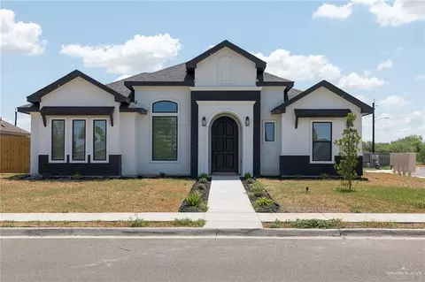 711 La Laguna Rd, Mission, TX 78572