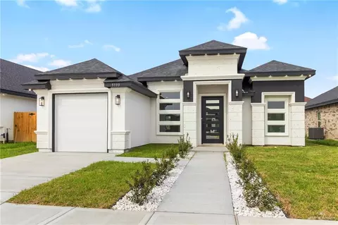 5933 N Gira Del Sol St, Edinburg, TX 78542