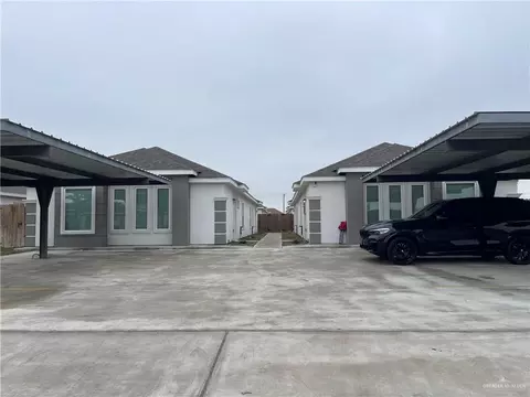 1220 S Xanthia St, Alton, TX 78573
