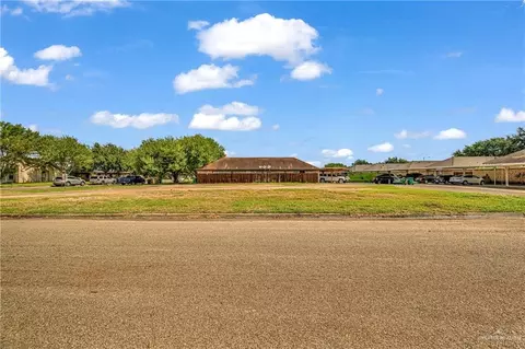 2108 N Erica St, Pharr, TX 78577
