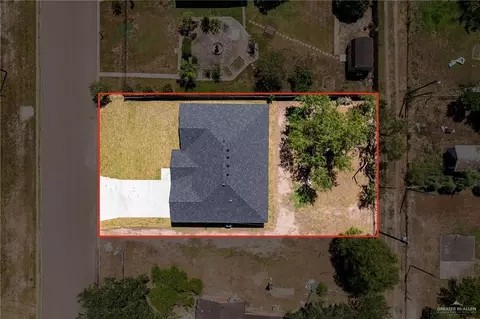 View/Area - 504 E Vfw Ave, Elsa, TX 78543 photo 3 of 4