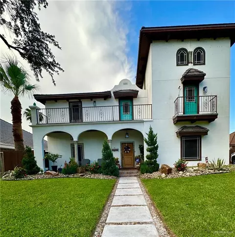 3508 Plazas Del Lago Dr, Edinburg, TX 78539