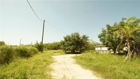 9223 E Mile 15 12 North Rd #2N, Weslaco, TX 78596