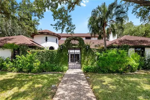 2714 Lake Shore Dr, Edinburg, TX 78539