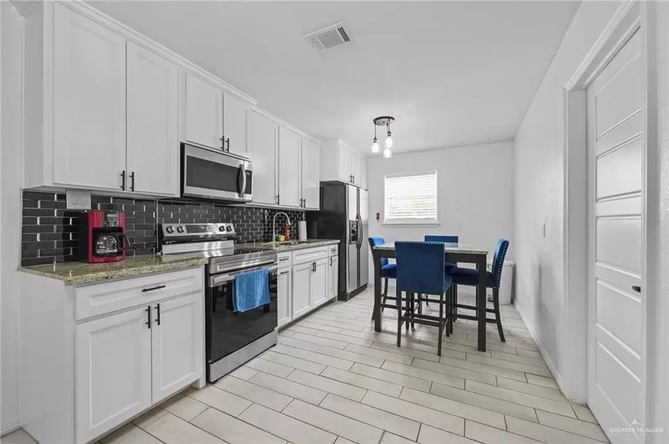 Kitchen - 924 W Garner St, Edinburg, TX 78541 photo 1 of 2