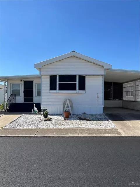 3102 Palmetto Dr, Weslaco, TX 78596