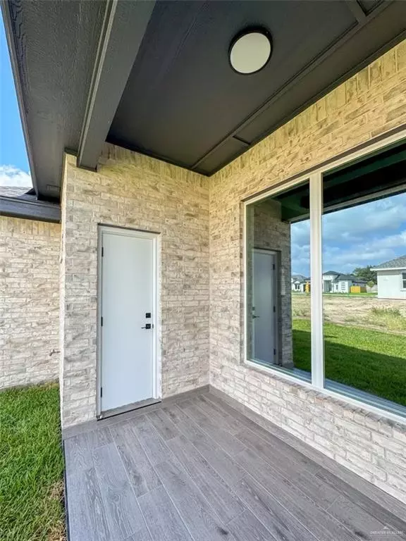 Exterior - 3807 Crimson St, Mission, TX 78574 photo 4 of 4