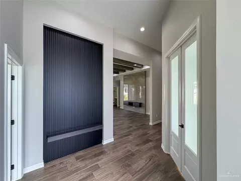 Entry Way - 3807 Crimson St, Mission, TX 78574 photo 1 of 2