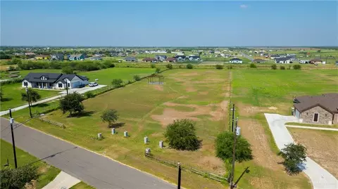 23113 Oak Knoll St, Monte Alto, TX 78538