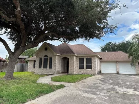 902 Hidden Forest Dr, Edinburg, TX 78539