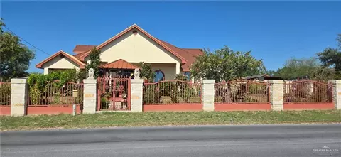 322 N Charco Blanco Rd, Rio Grande City, TX 78582