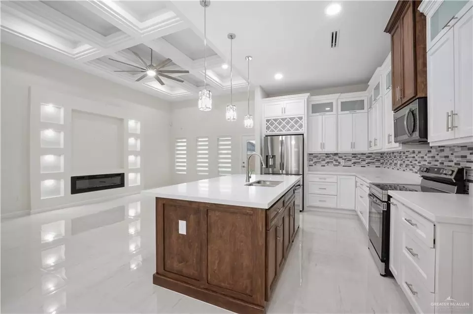  3911 Crimson Ave, Mission, TX 78573 photo 4