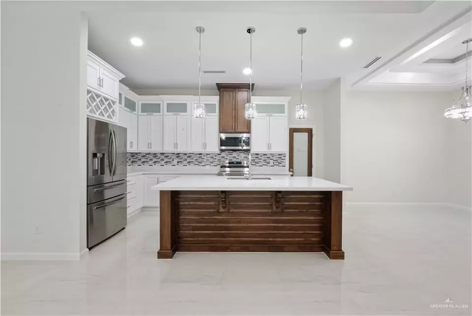  3911 Crimson Ave, Mission, TX 78573 photo 3