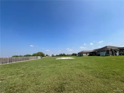 10697 La Siesta Dr S, La Feria, TX 78559