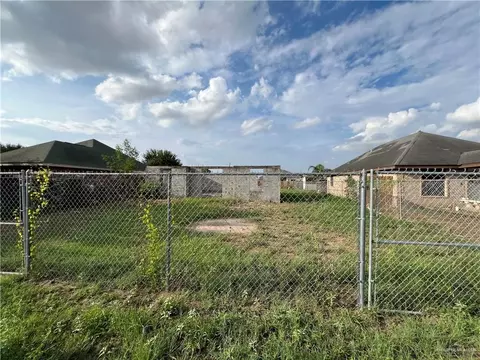 1019 W Garfield Ave, Alton, TX 78573