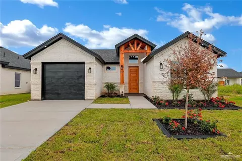 6104 N Playa Del Sol St, Edinburg, TX 78542