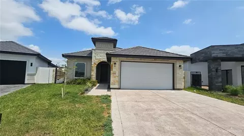 2721 W Chesterfield Ave W, Edinburg, TX 78539