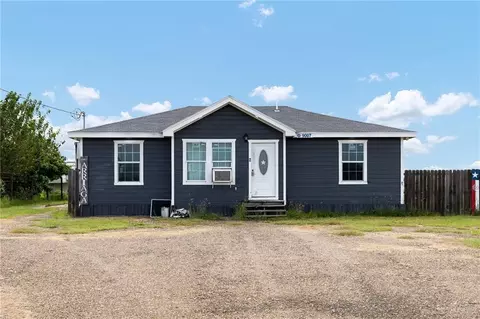 9007 Vista De Palmas Dr, Edcouch, TX 78538