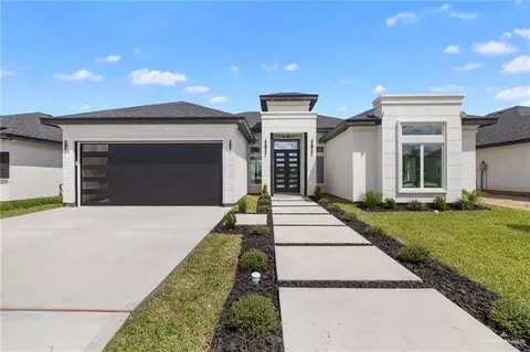902 E 38th St, San Juan, TX 78589