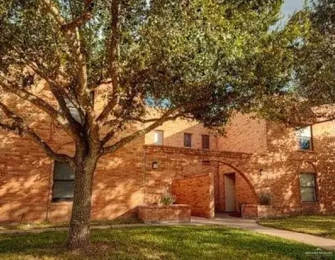 2302 Treasure Hills Blvd, Harlingen, TX 78550