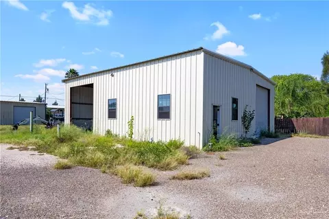 1306 Road Runner St, Donna, TX 78537