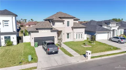 532 Country Club Dr, Alamo, TX 78516