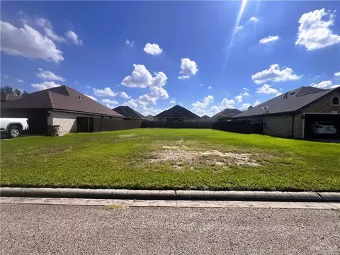 3720 Timberwood Dr, Edinburg, TX 78542