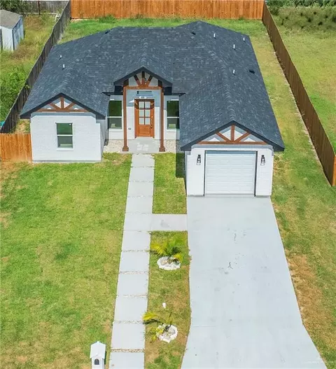 412 S Bowie Ave, Monte Alto, TX 78538