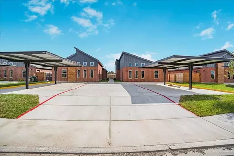 1003 Hidden Hills St, Mission, TX 78572