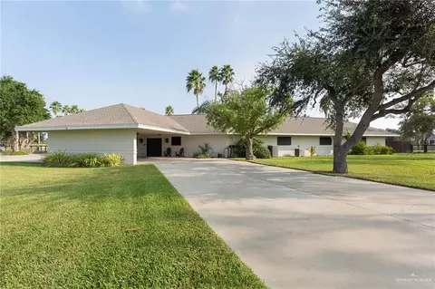 1061 Lion Lake Dr S, Weslaco, TX 78596