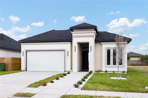 1307 S 9th St, Alamo, TX 78516