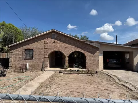 409 E Clarke St, Rio Grande City, TX 78582