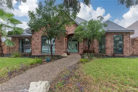 7213 N 4th St, Mcallen, TX 78504