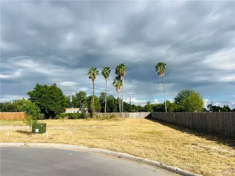 411 Zapata St, San Juan, TX 78589