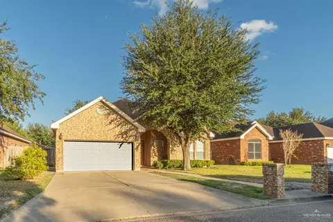 1018 N Boston College Dr, Edinburg, TX 78541