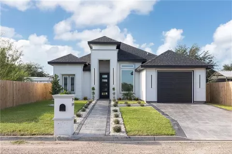 709 Carey Ln, Alamo, TX 78516