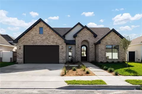1012 N Trinity St, Edinburg, TX 78541