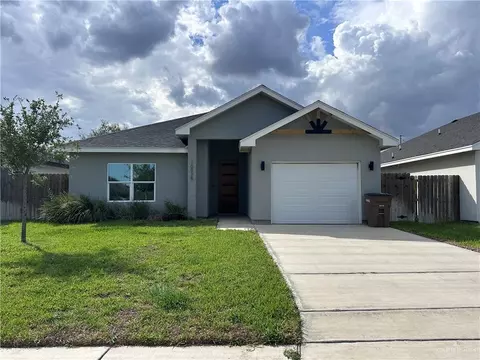 10925 N Sugar Bear Dr, Edinburg, TX 78541