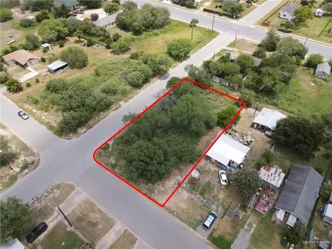 000 Pablo Contreras St, La Sara, TX 78580