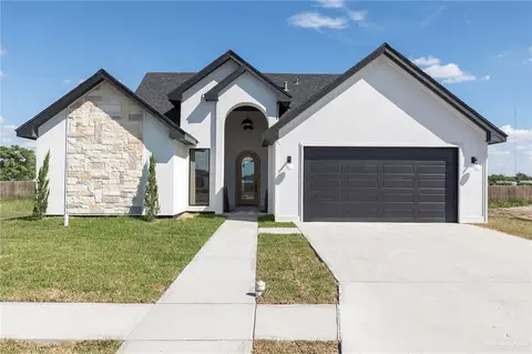 303 N 32nd St, Hidalgo, TX 78557
