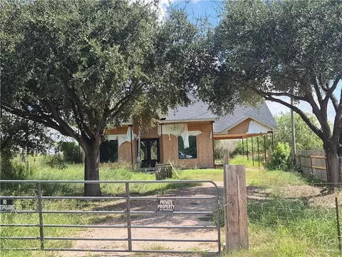 8618 N Gwin Rd, Edinburg, TX 78542