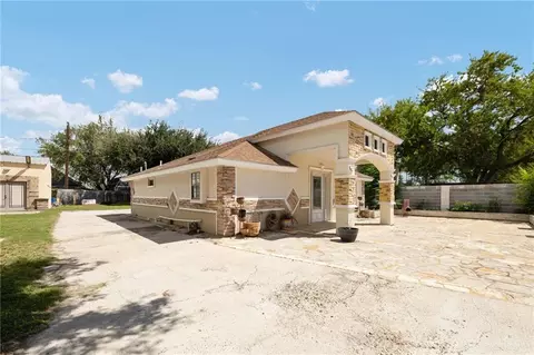 208 Aurora Rd, Mission, TX 78572