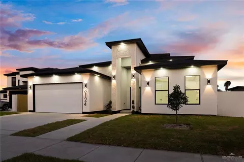 3124 N Elm St, Edinburg, TX 78541