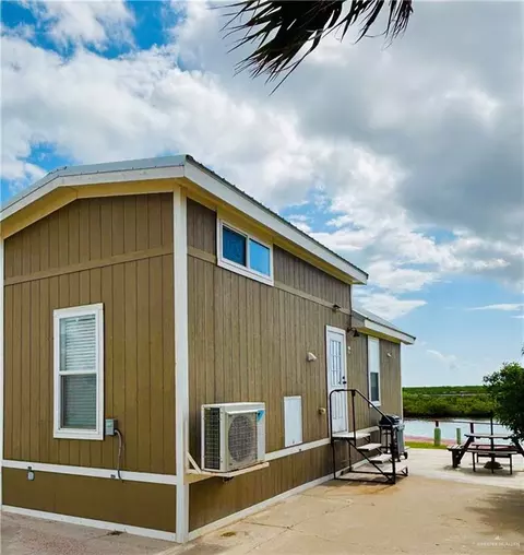 620 Sand Dollar Dr, Port Isabel, TX 78578