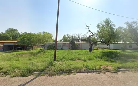 912 Banyan St, Alamo, TX 78516