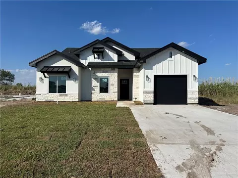 505 N Sophia St, Elsa, TX 78543