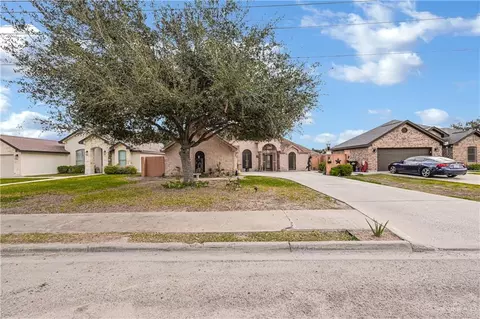 404 N Los Ebanos Blvd, Alton, TX 78573