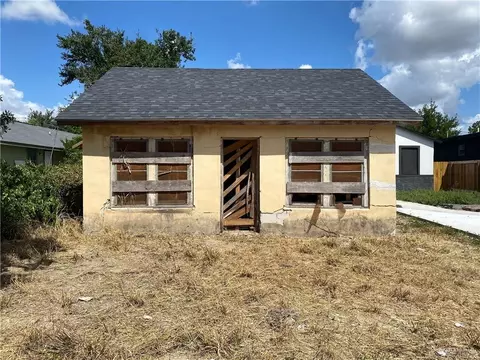319 E 3rd St, San Juan, TX 78589