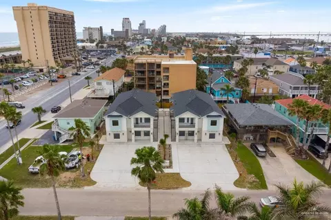 115 E Marlin St #C, South Padre Island, TX 78597